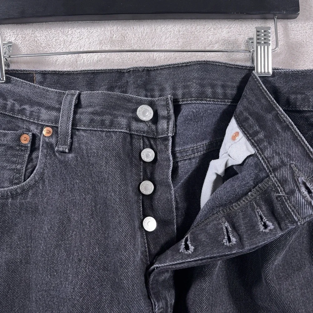 Levi's 501 Jeans Mens 34x28 Black Button Fly Straight Leg Denim Cotton